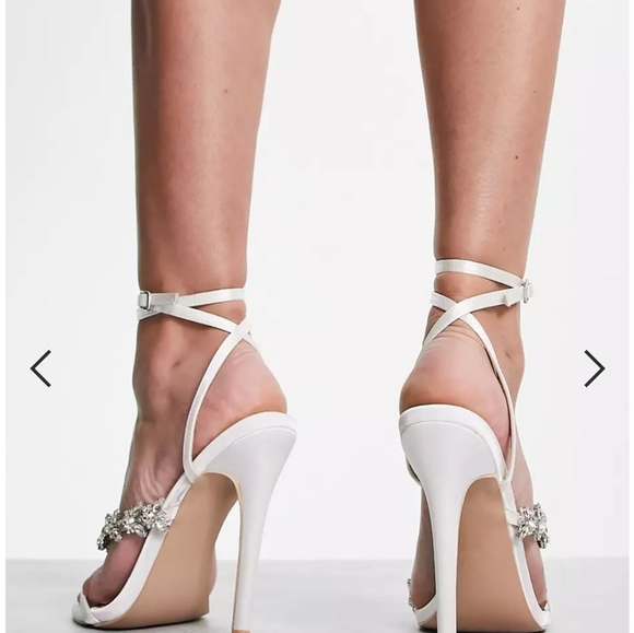BE MINE Size 5 Bridal straight heeled sandals with diamond stone detail - Picture 3 of 6